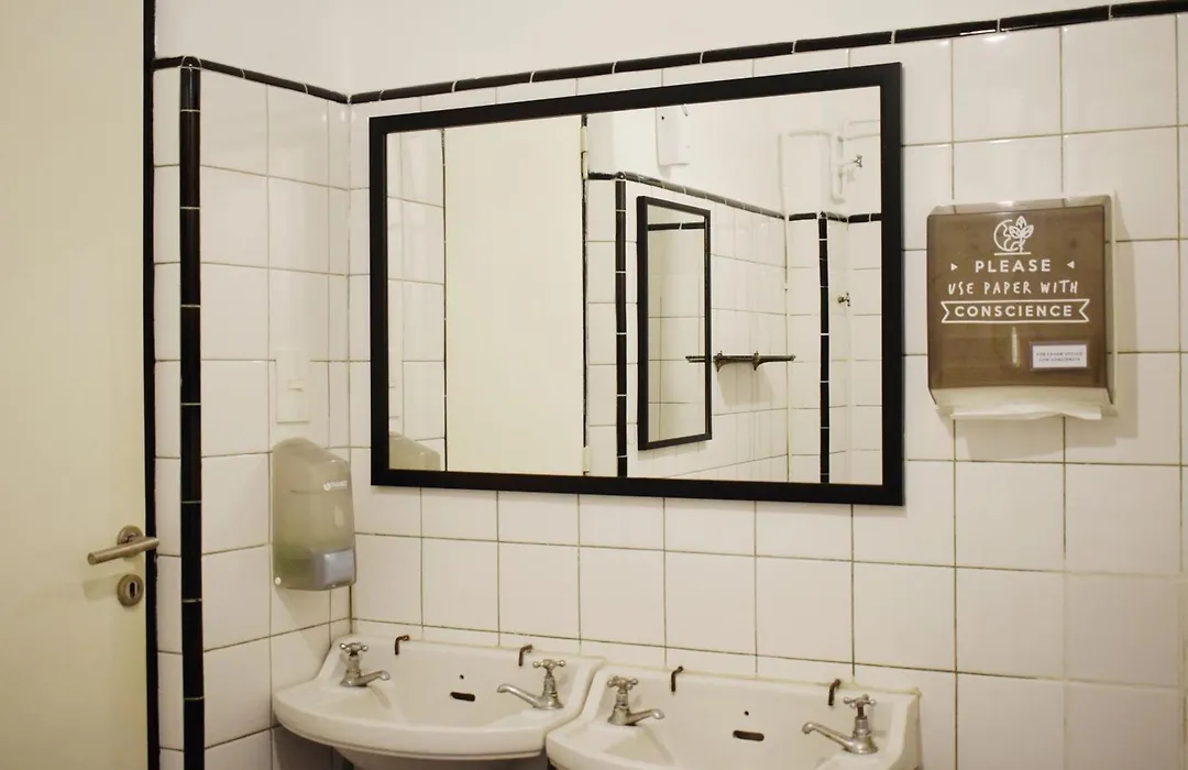 Lopez Hostel & Suites-1